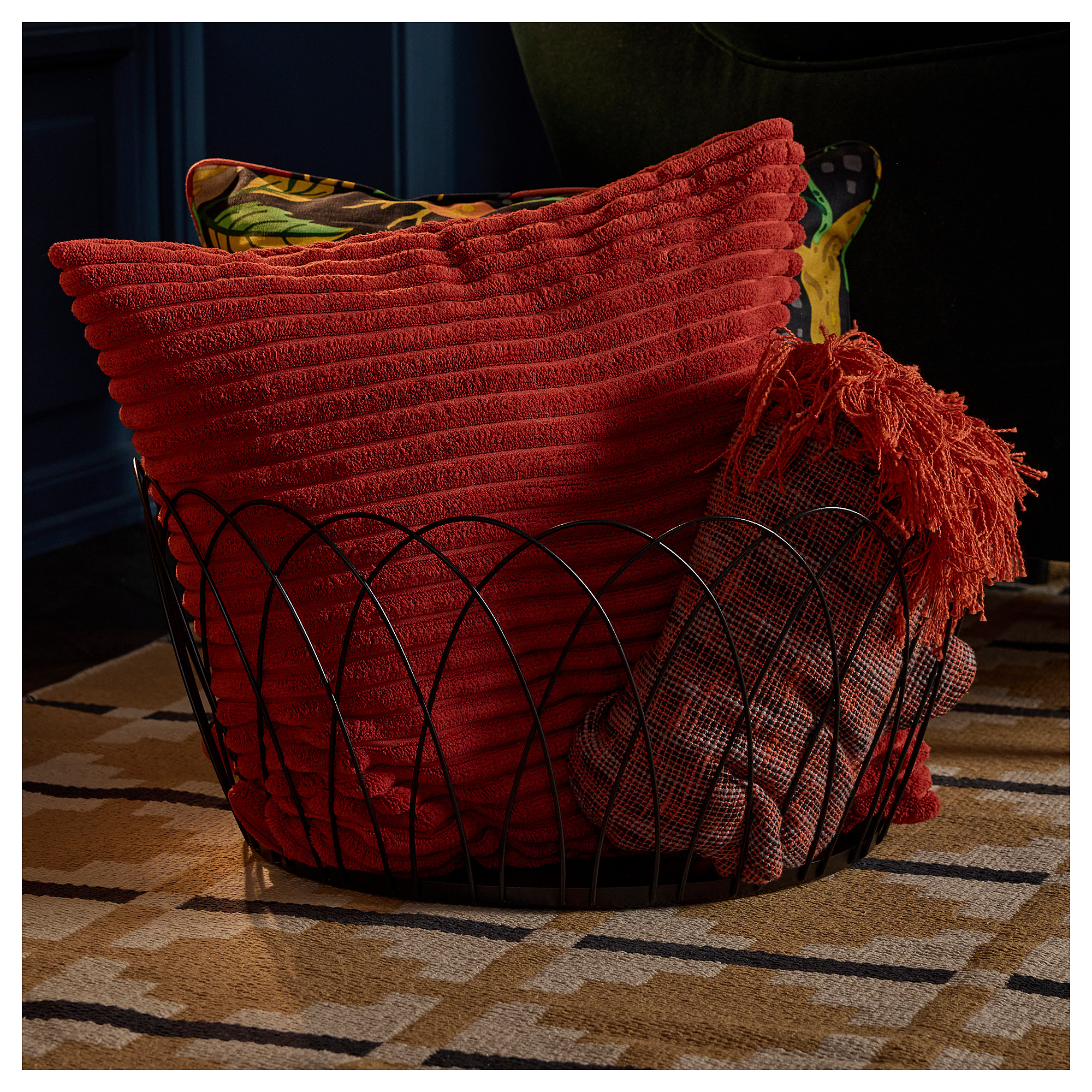 HÖSTAGILLE basket