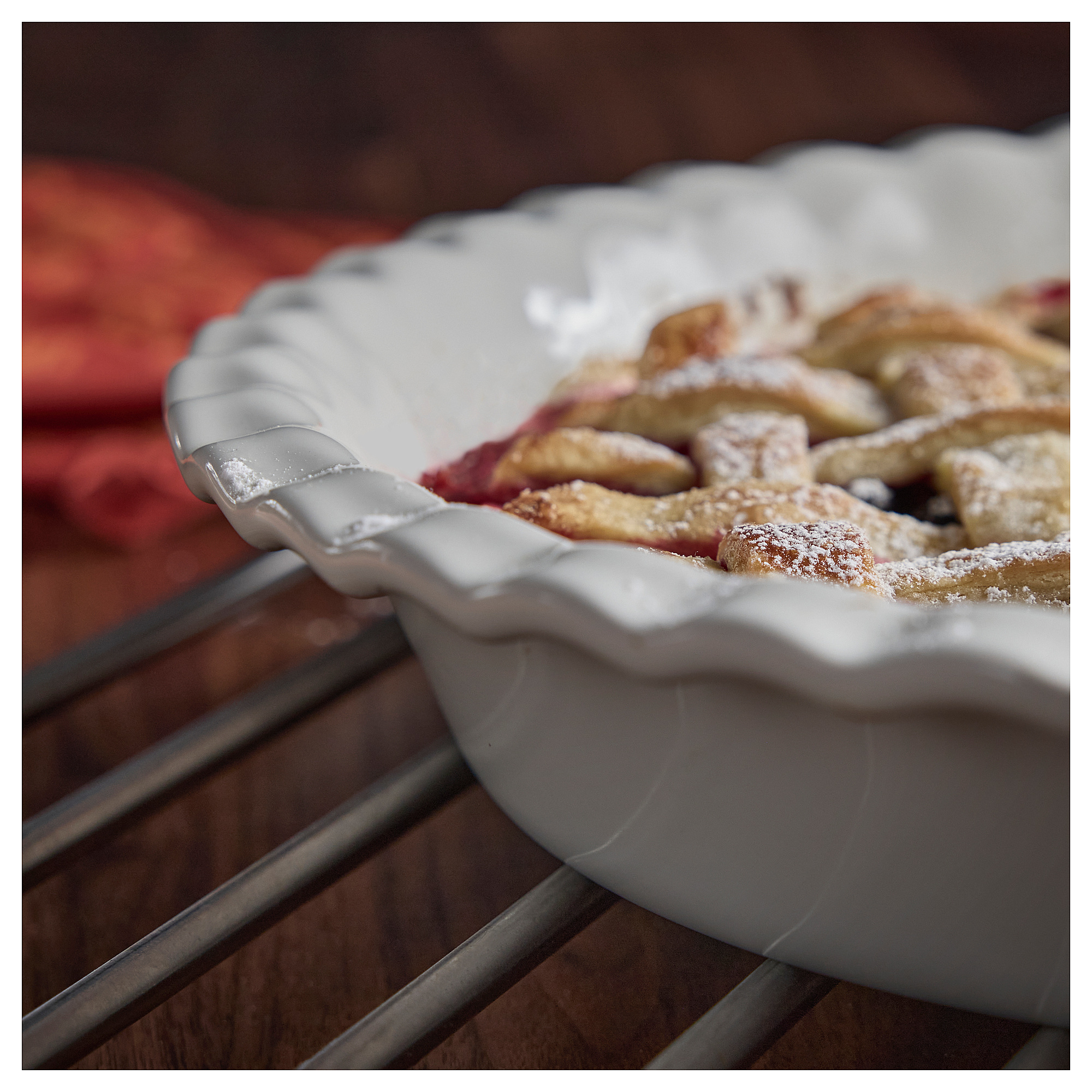 HÖSTAGILLE pie dish