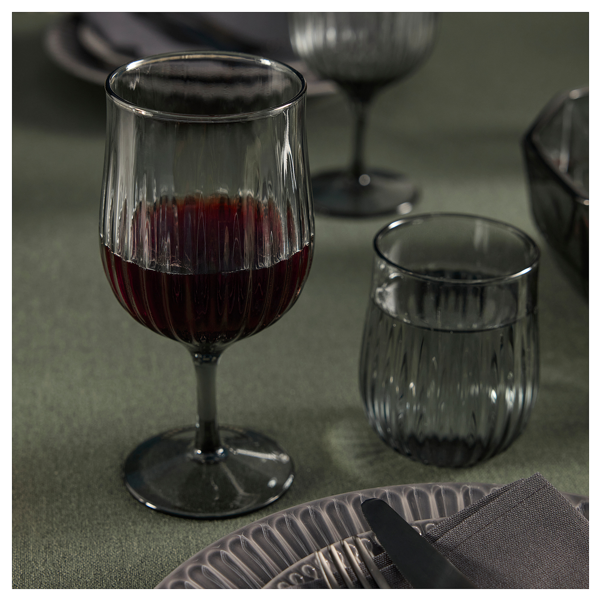 HÖSTAGILLE wine glass