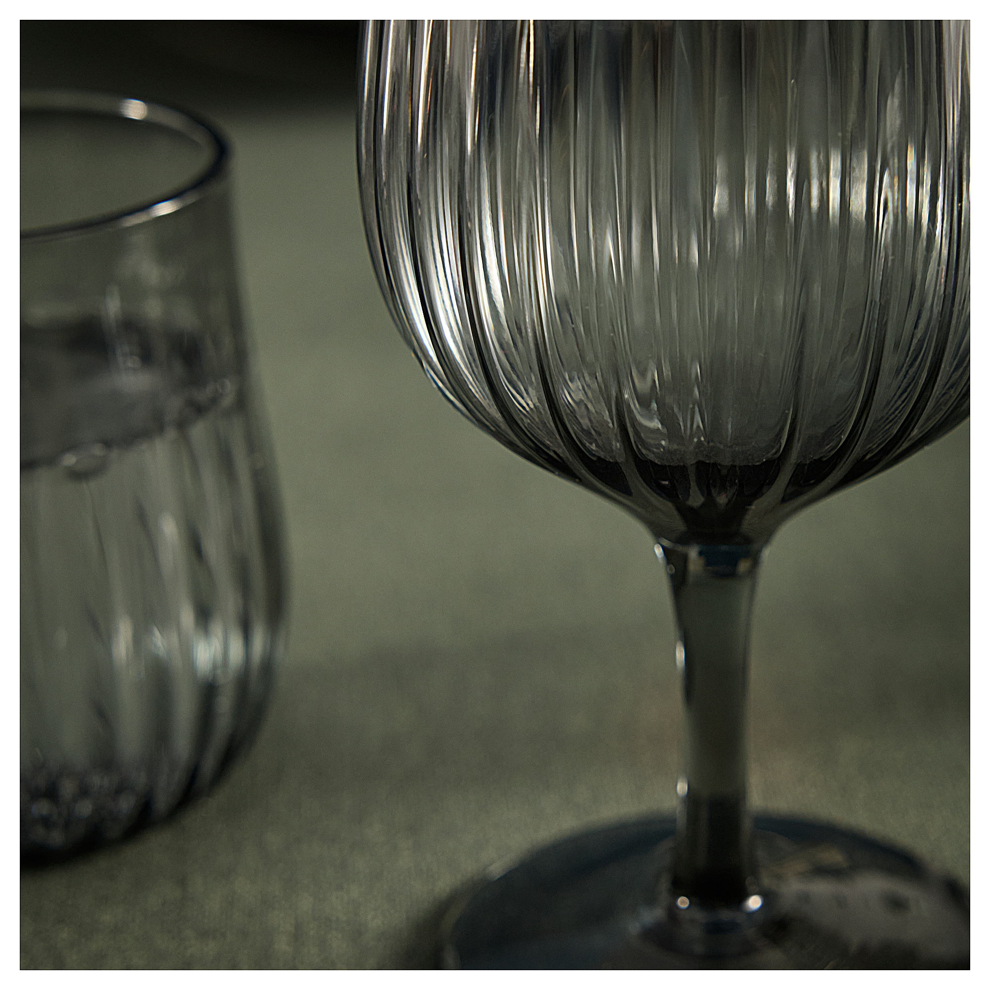 HÖSTAGILLE wine glass